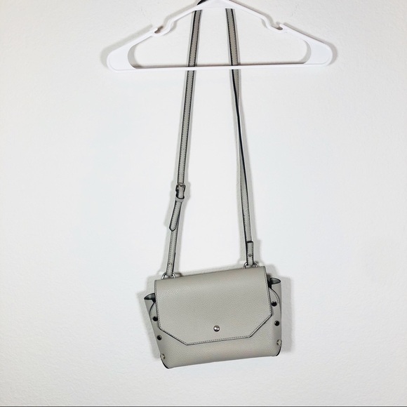🔥SALE🔥 Steve Madden gray and silver crossbody bag - Picture 7 of 9